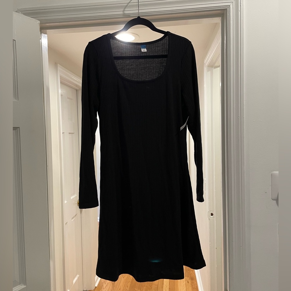 NWOT - Old Navy Black‎ Ribbed Swing Dress - L
